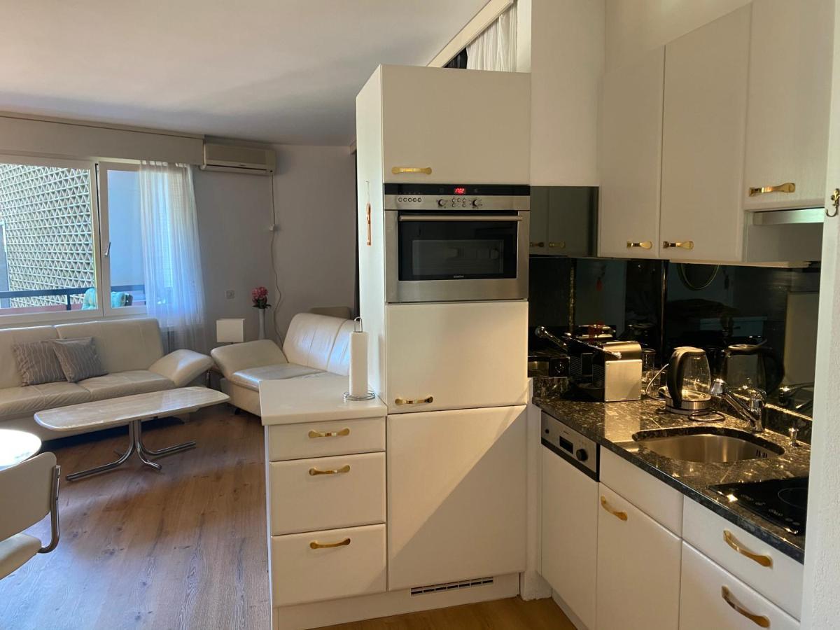 Holiday On The Lake Lugano 2-16 Bissone Bagian luar foto
